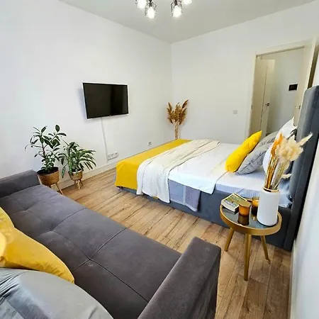 153 Красивые Апартаменты Жк Абая 130 Almaty Exterior photo